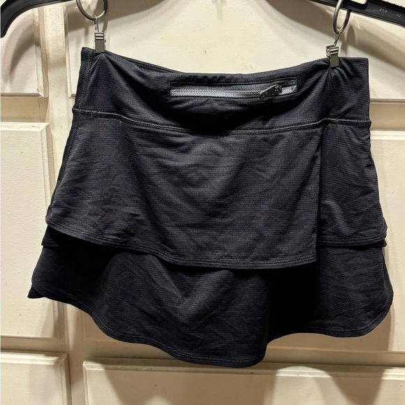 Athleta Girl skirt size Medium (8/10) - Picture 2 of 8